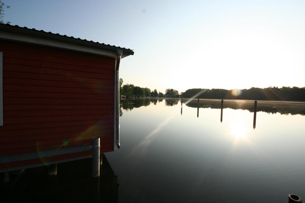 Appartamento Cour De Berlin Fürstenberg-Havel Esterno foto